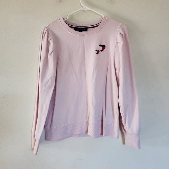Tommy Hilfiger Womens Heart Logo Crewneck Sweater size Medium in Baby Pink - Picture 1 of 3